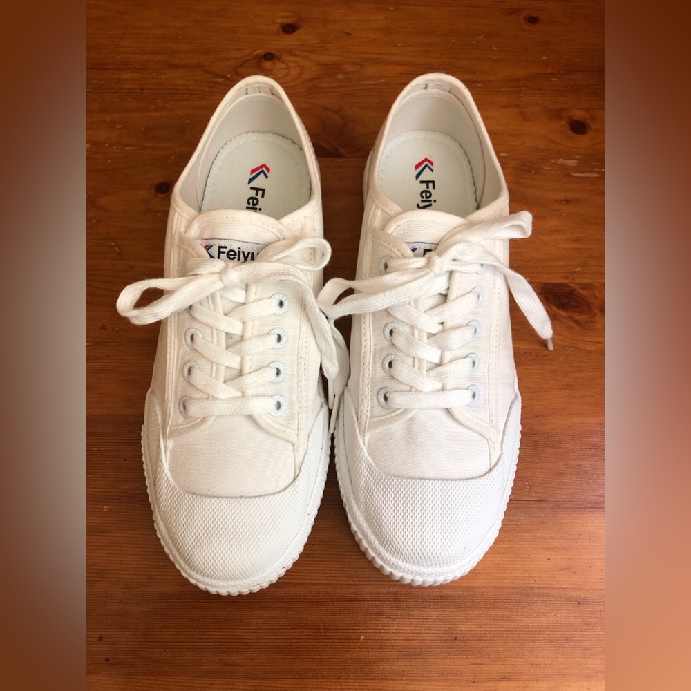 Feiyue off-white sneakers. Women’s size 8.